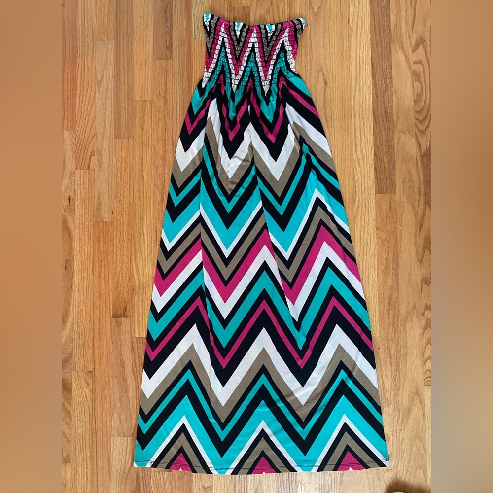 Stretchy Maci dress.  Fits like a large